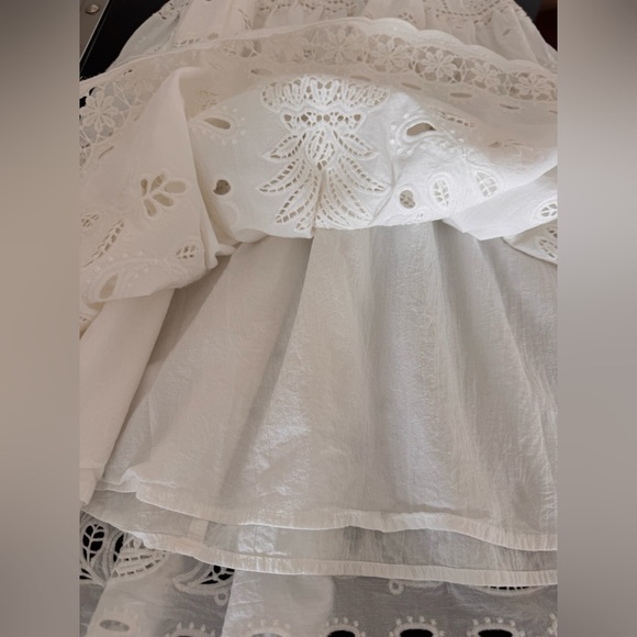 Farm Rio: Size M. White Richelieu Sleeveless Midi Dress (Ret:$400) - Picture 7 of 11